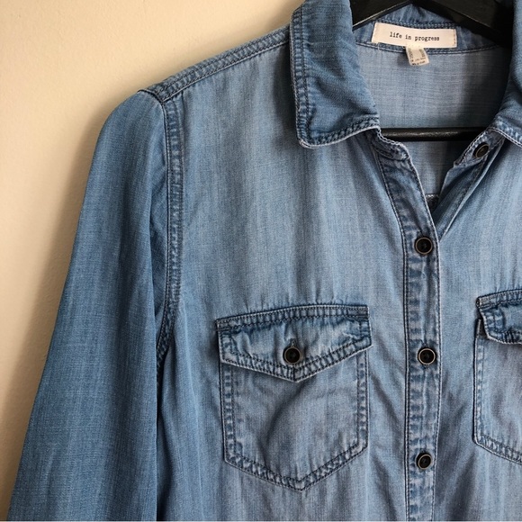 Split Back Denim Button Down - Picture 3 of 9